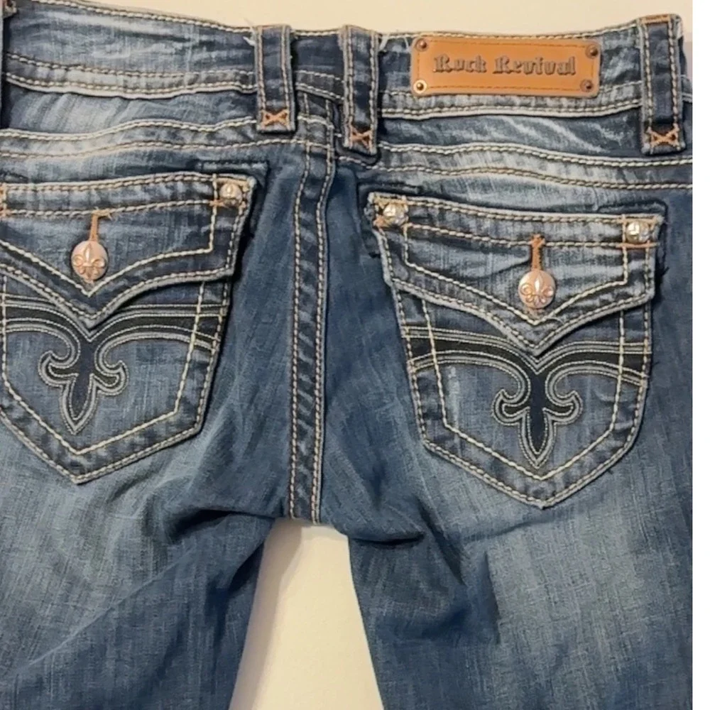 Rock Revival Jen Straight Leg Embellished Denim Jeans RJ8156T49 size 28 Men NOTE